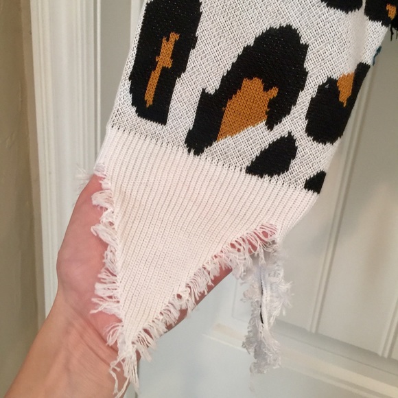 Shein black leopard sleeve raw hem sweater New M - Picture 7 of 8